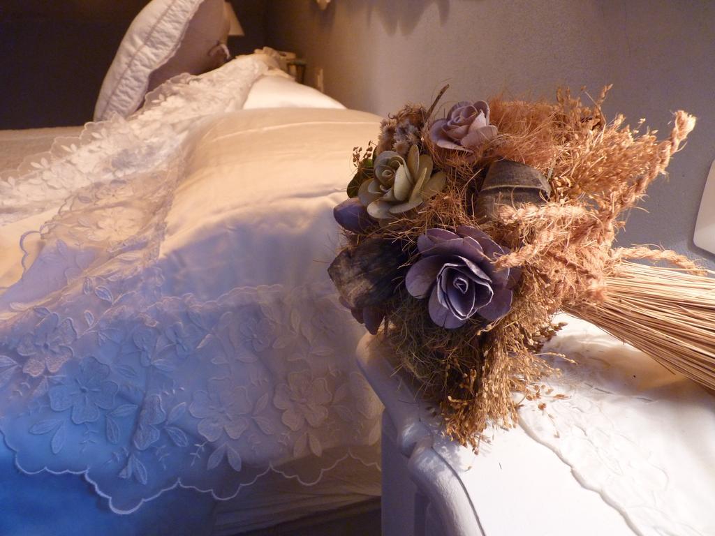 B&B The Roses Garden Millesimo Exterior foto
